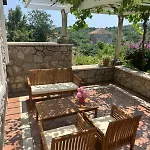 Apartment Stylish Stone House For Two
